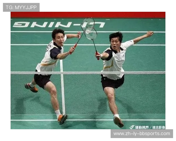 羽毛球男子洪伟